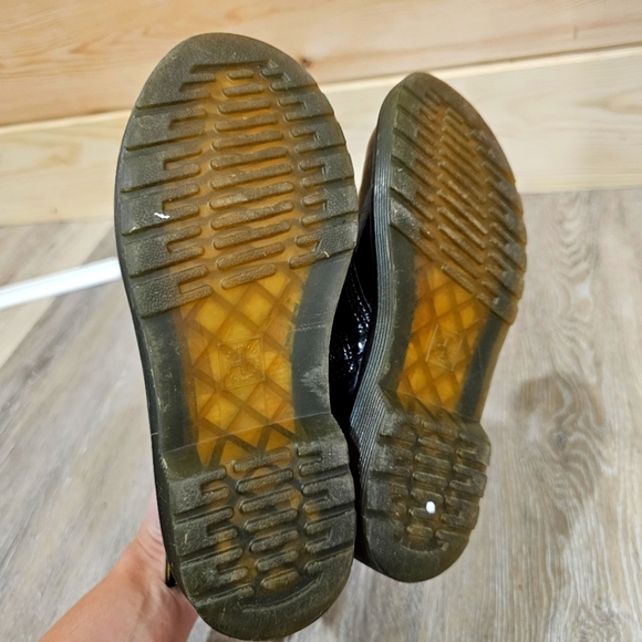 Girls Dr. Martens boots - Picture 4 of 6